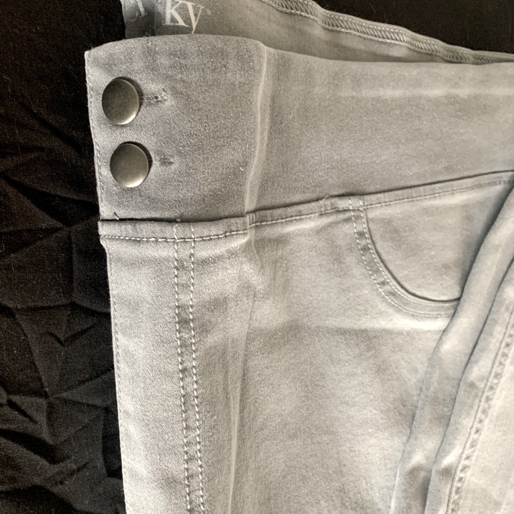 Grey Double Button Jegging - Picture 3 of 5